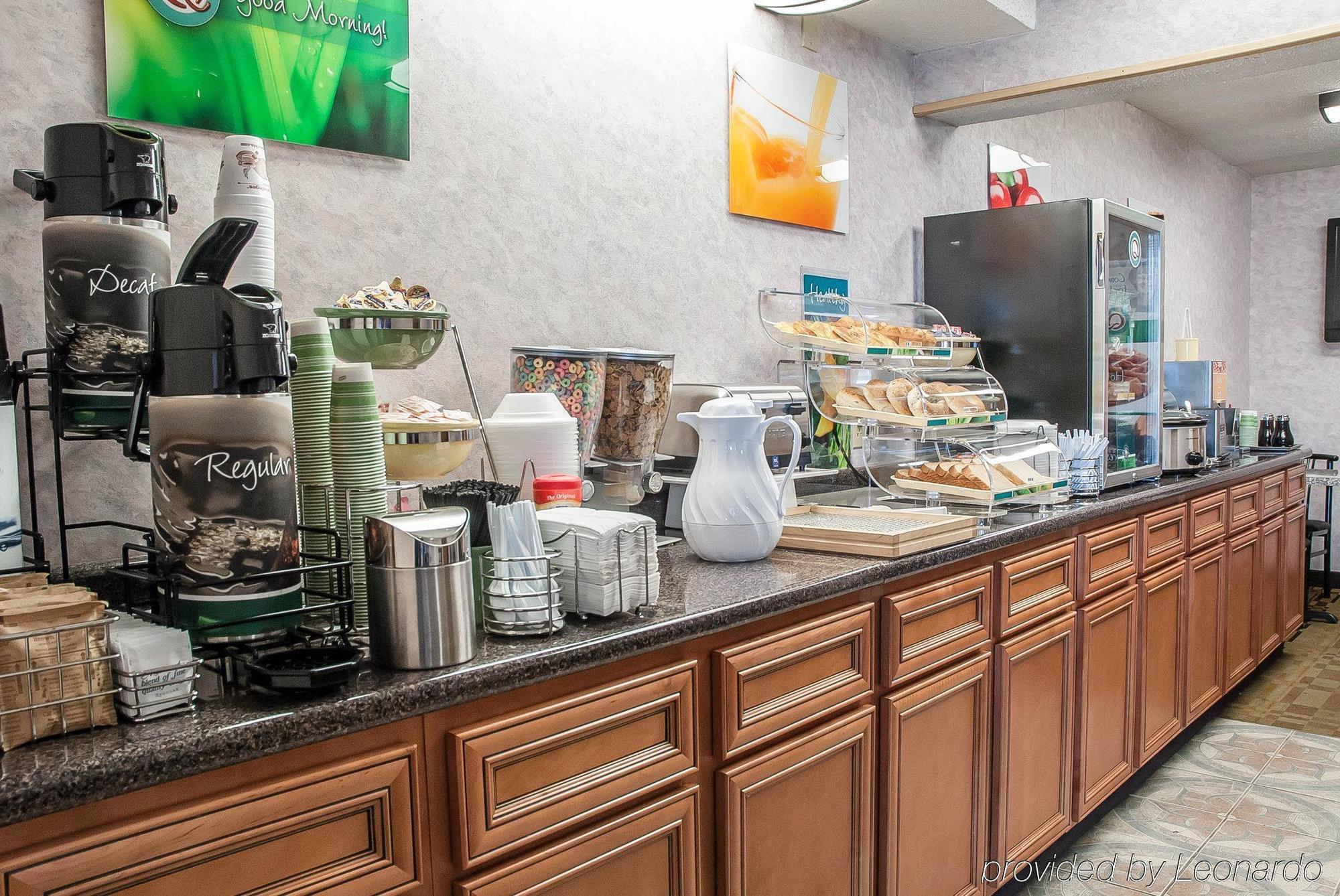 Quality Inn Near Six Flags St. Louis Pacific Bagian luar foto