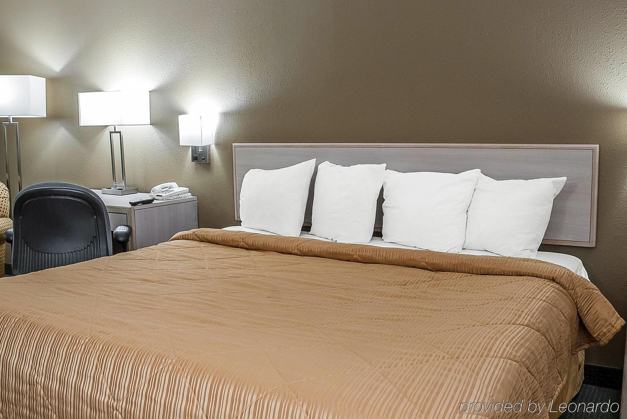 Quality Inn Near Six Flags St. Louis Pacific Bagian luar foto
