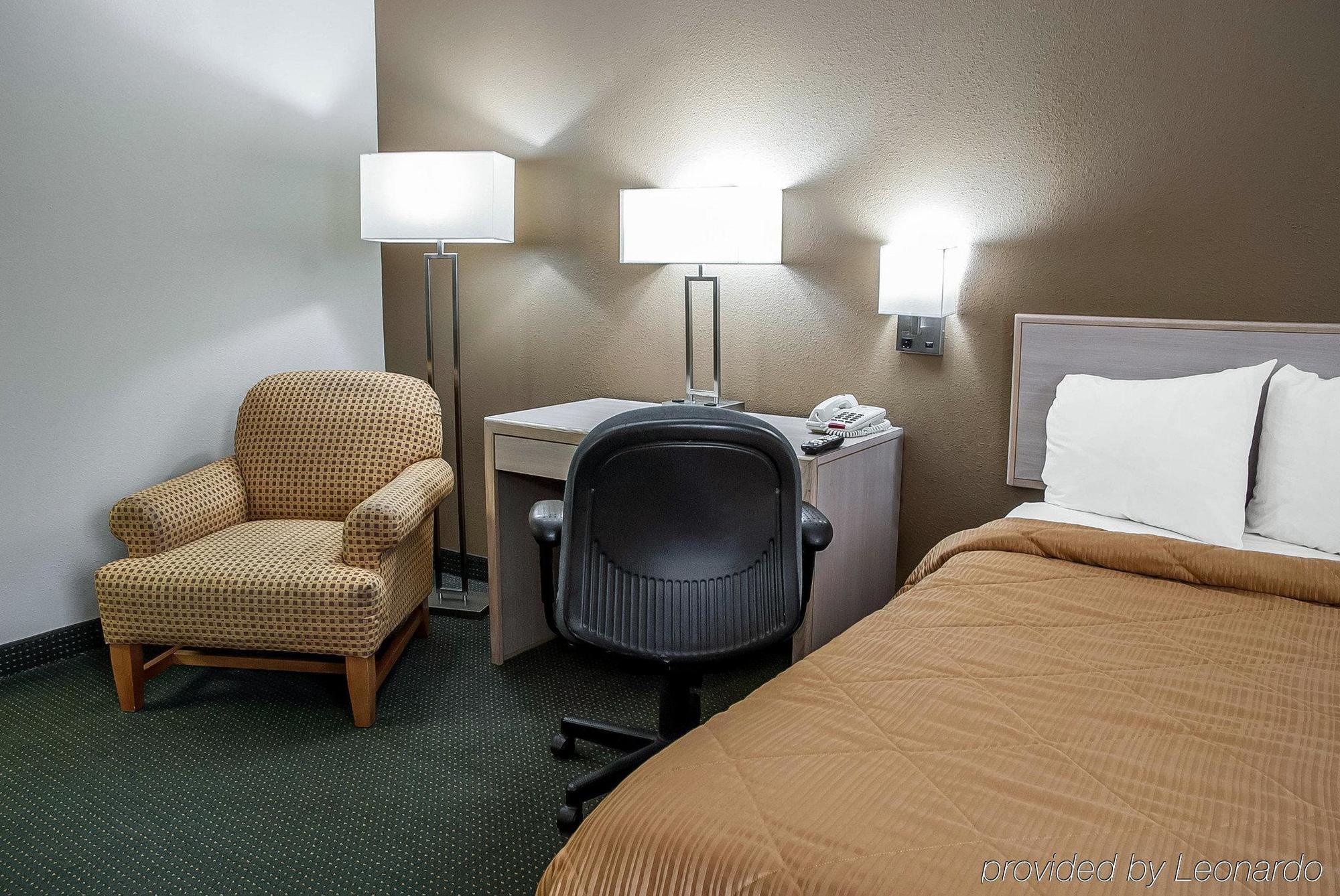 Quality Inn Near Six Flags St. Louis Pacific Bagian luar foto