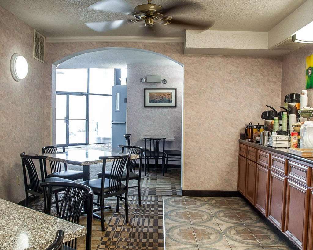 Quality Inn Near Six Flags St. Louis Pacific Restoran foto