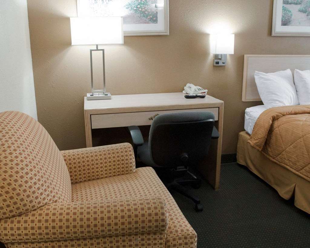 Quality Inn Near Six Flags St. Louis Pacific Ruang foto