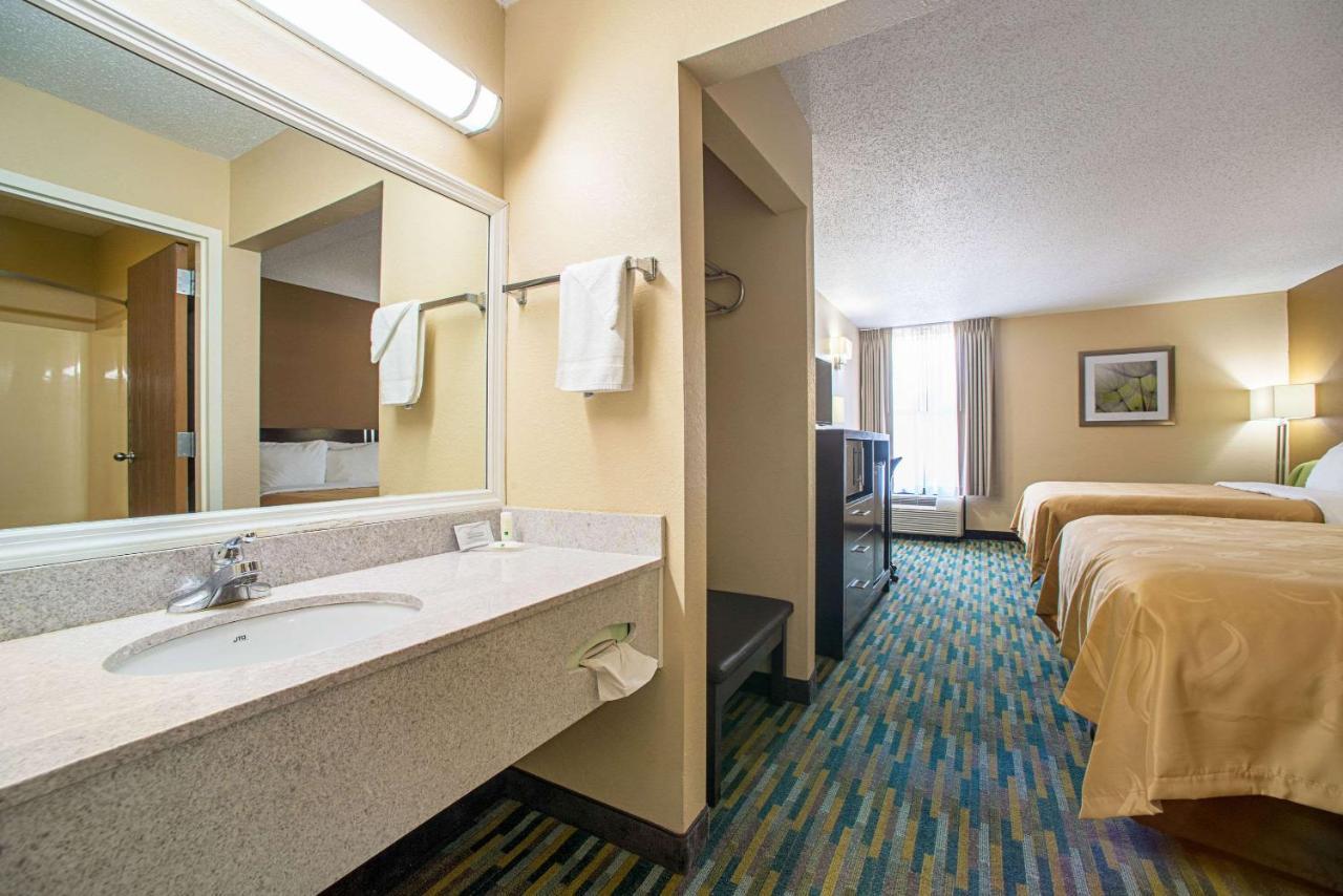Quality Inn Near Six Flags St. Louis Pacific Bagian luar foto