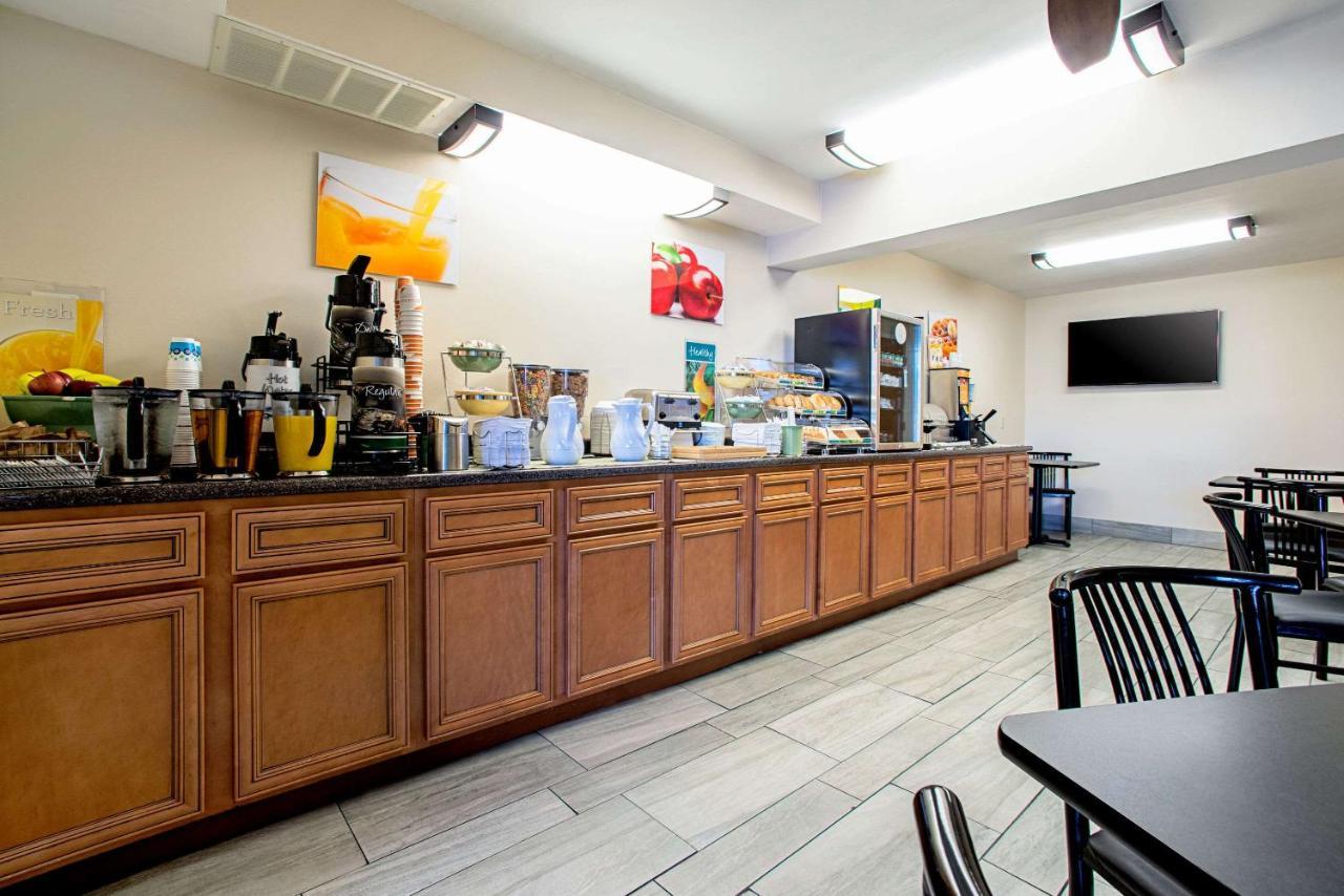 Quality Inn Near Six Flags St. Louis Pacific Bagian luar foto
