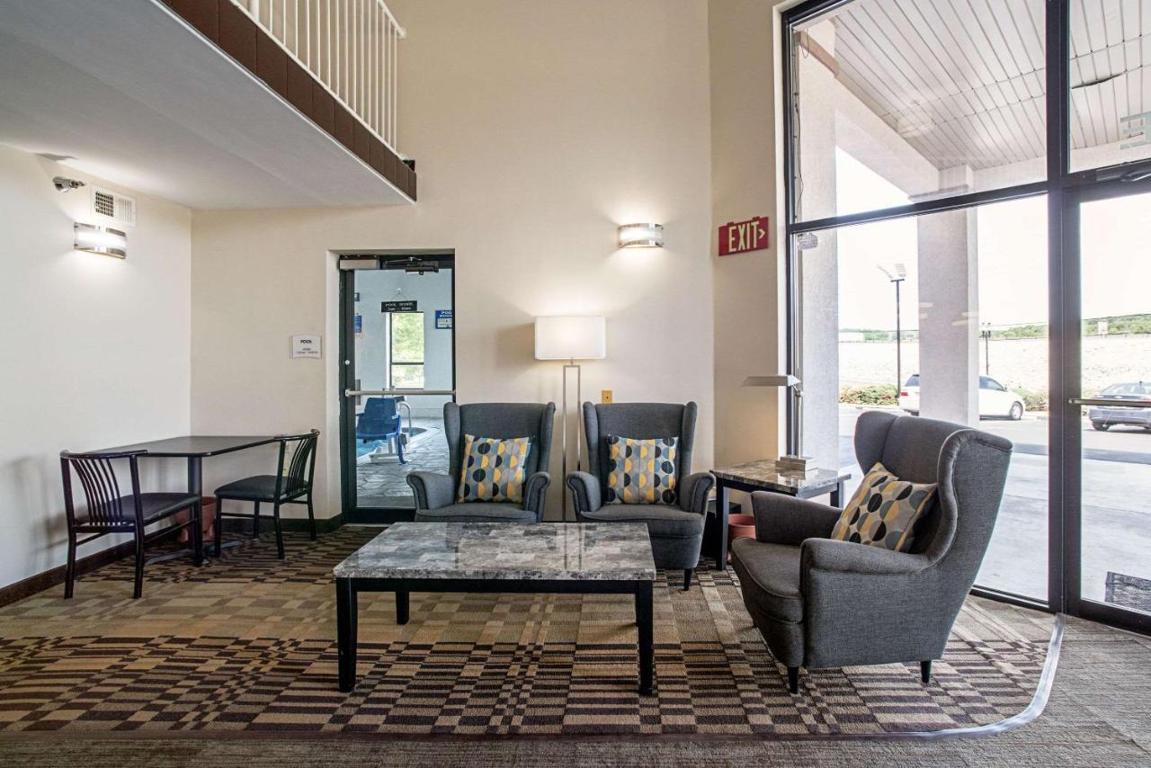 Quality Inn Near Six Flags St. Louis Pacific Bagian luar foto